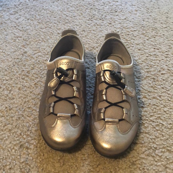 ecco bluma toggle sneaker